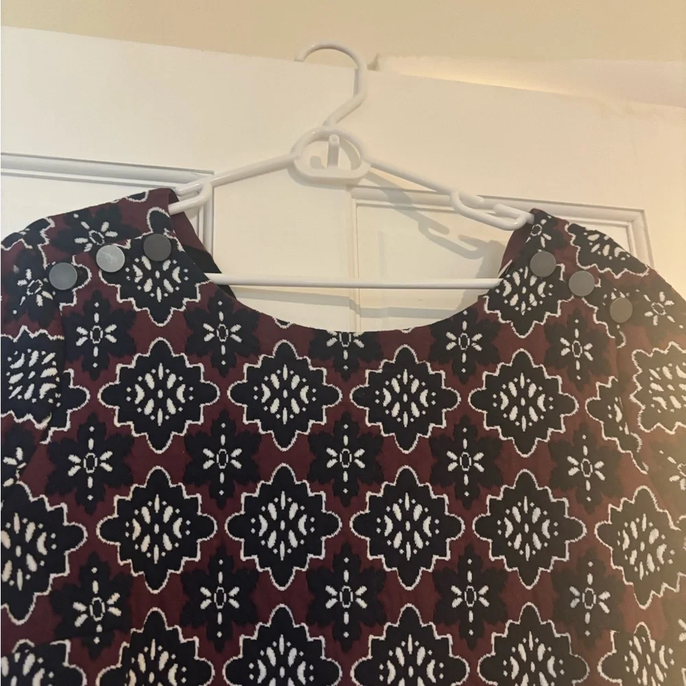 LOFT Elegant Burgandy short sleeve size 12 dress - Picture 5 of 5
